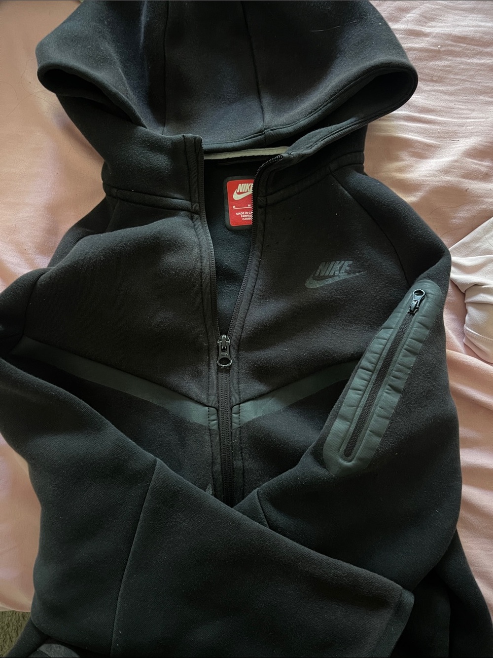 Nike Black Hooded Full-Zip Jacket with Subtle Logo